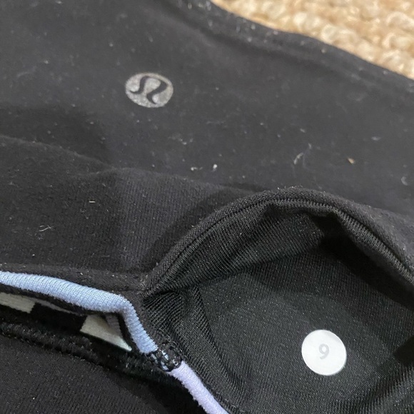 Lululemon Astro wunder under crops 6 - Picture 2 of 2